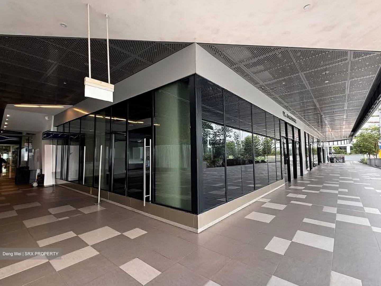 City Gate (D7), Retail #560776631